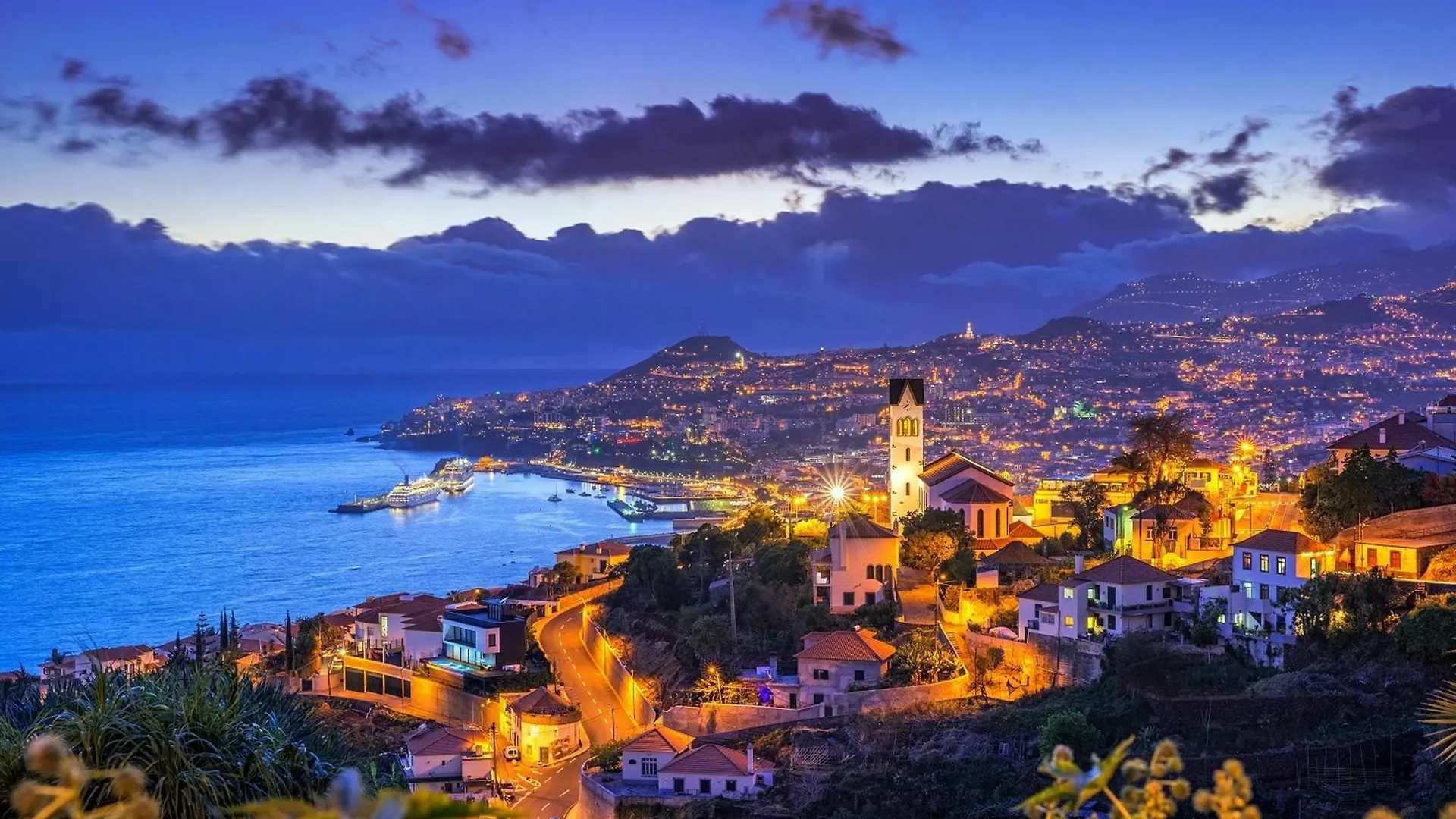 Studio In Funchal With Wonderful Sea View Furnished Balcony And Wifi location
